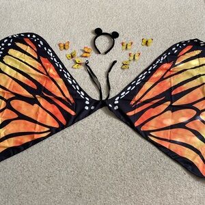 Butterfly Cape, Headband & Hairclips by SHEIN